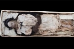 Phát hiện xác ướp người đàn ông 300 năm tuổi với bào thai dưới chân và câu chuyện phía sau