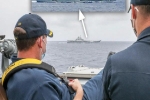 Chỉ huy tàu khu trục Mỹ ngồi vắt chân nhìn tàu sân bay TQ: Đòn tâm lí chiến hiểm hóc, TQ đừng hòng 'tác quái'?