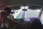Kinh hoàng: Phụ xe khách lao qua cửa kính, dùng vật nhọn đâm liên tiếp vào người tài xế ôtô tải