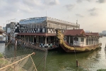 Hà Nội: Đột nhập 'nghĩa địa' du thuyền, nhà hàng nổi tiền tỷ trên hồ Tây