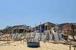 Người dân Quảng Nam đứng trước nguy cơ mất nhà vì biển