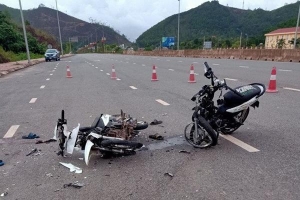 Quảng Ninh: Xe máy đối đầu, 2 người thiệt mạng