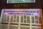 Tới Bắc Giang chống dịch, các y bác sĩ Quảng Ninh xúc động trước tấm băng rôn treo trước cửa khách sạn