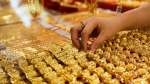 Giá vàng hôm nay 19-5: Tăng tiếp, các quỹ đầu tư mua thêm 14 tấn vàng