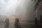 Phương án giải cứu 1.000 người mắc kẹt vì khói, khí độc trong một trung tâm thương mại ở TP Thủ Đức