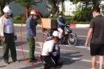 CA Hà Nội: Đại úy công an đứng gọi điện thoại trong khi tài xế bắt cướp 'thể hiện sự non kém về nghiệp vụ'