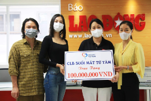 Dàn hoa hậu tặng 100 triệu mua vaccine cho công nhân Bắc Giang