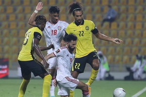 Thấy gì sau các trận Thái Lan 2-2 Indonesia, UAE 4-0 Malaysia?