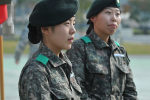 Vì sao Hàn Quốc muốn bắt buộc nữ giới nhập ngũ?