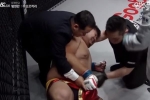 Bị đá trúng chỗ hiểm ở giây thứ 9, võ sĩ 148 kg của Trung Quốc 'giãy đành đạch' rồi khóc rưng rức