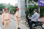 Bị bắt về đồn vì cố tình vượt chốt vào khu vực phong tỏa dịch ở Hà Tĩnh