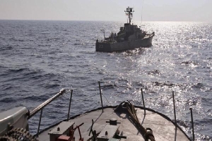 Vì sao Mỹ không thể điều quân chặn bắt tàu chiến Iran tới Venezuela? Hé lộ chiêu cao tay của Tehran