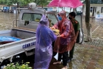 Hà Nội: Kịp thời tặng 100 bộ đồng phục cho thí sinh ướt sạch vì mưa lớn đúng giờ thi lớp 10