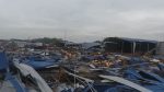 Ảnh, clip: Cận cảnh hiện trường tan hoang vụ lốc xoáy làm 3 người chết, 18 người bị thương tại Vĩnh Phúc