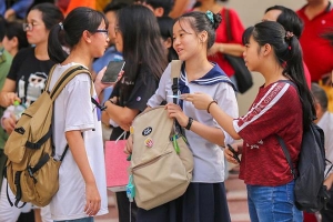 Trường chuyên đầu tiên tại Hà Nội công bố điểm trúng tuyển lớp 10