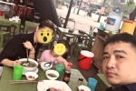 'Cô Xuyến' Hoàng Yến tung ảnh chồng cũ đưa con đi ăn với người tình, netizen soi Facebook cô gái thấy ngay status đá xéo?