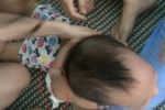 Người nhét giẻ vào miệng bé 11 tháng tuổi ở Thái Bình là em gái chủ cơ sở mầm non