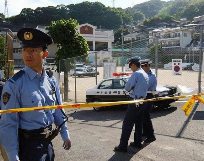 Nữ sinh 11 tuổi giết chết bạn học - Vụ án ám ảnh Nhật Bản hơn khi có liên quan đến truyền thuyết đô thị "Lời nguyền căn phòng đỏ" - Ảnh 3.
