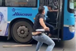 Tạm đình chỉ tài xế, phụ xe buýt bị kề dao vào cổ giữa phố ở Hà Nội