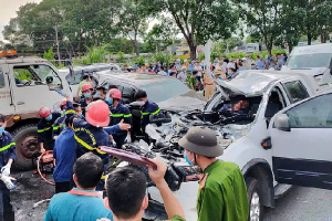 Vụ tai nạn liên hoàn giữa 9 ôtô khiến 1 người chết: Do tài xế xe bồn buồn ngủ?