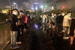 Hà Nội: Tụ tập đông người, hơn 50 thanh thiếu niên bị đưa về Công an phường trong đêm