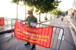 Ra đường khi không cần thiết, người dân ở Hà Nội bị phạt đến 3 triệu