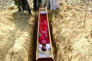 Ngôi mộ bé gái 5 tuổi được khai quật ở Sơn Đông cùng chiếc áo cưới đính vàng, các chuyên gia hét lên sau khi danh phận cô bé được xác nhận!