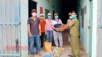 Bình Phước hỗ trợ 5 công nhân về tỉnh Nghệ An bằng xe máy