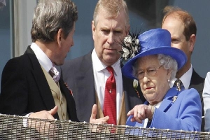 Quyết định cuối cùng của Nữ hoàng khi hoàng tử Anh bị cáo buộc lạm dụng tình dục
