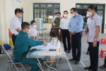 Phó Bí thư Thành ủy Nguyễn Văn Phong: Đẩy mạnh tuyên truyền để người dân hiểu rõ về hiệu quả tiêm vaccine