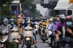 Lượng người ở Hà Nội ra đường đông vào giờ cao điểm