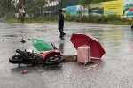 2 người đi đường ở Hà Nội bị sét đánh tử vong