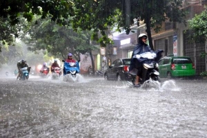 Dự báo thời tiết 17/9/2021: Hà Nội có mưa rào và dông, trời mát