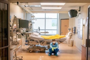 Bệnh viện từ chối bệnh nhân, người Mỹ lại chết ngạt giữa cơn bão biến chủng Covid-19 (Delta) quá hung hãn