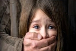 Những đứa trẻ bị chính cha mẹ mình bắt cóc và những tổn thương tâm lý nặng nề mà chúng phải gánh chịu