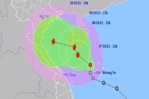Áp thấp nhiệt đới mạnh lên thành bão giật cấp 12, hướng vào miền Trung