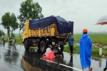 Trên đường về quê tránh dịch gặp mưa to, người đàn ông tông vào xe tải đang dừng tử vong