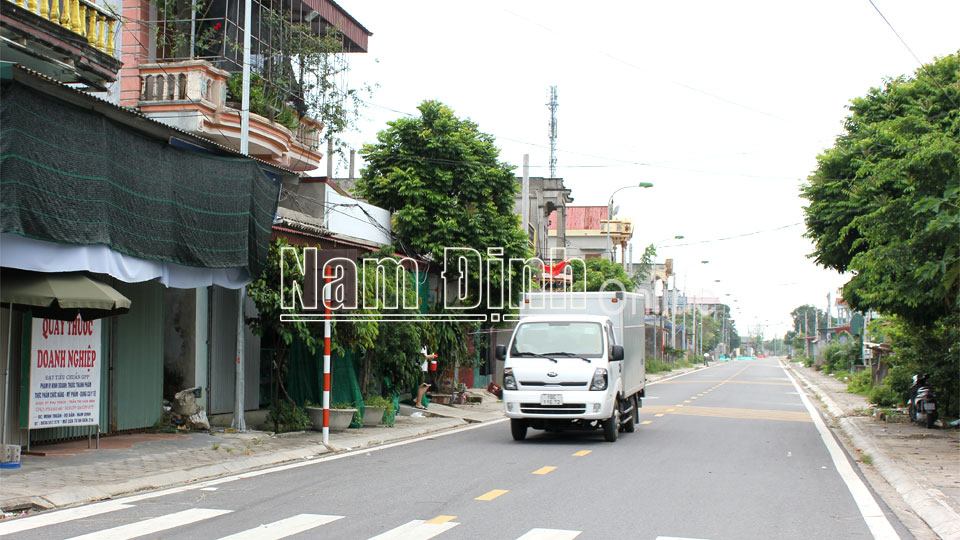 Hệ thống giao thông nông thôn xã Minh Thuận được đầu tư cải tạo, nâng cấp góp phần đưa xã thực hiện thắng lợi chương trình xây dựng NTM nâng cao.