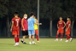 Thầy Park Hang-seo 'cầm tay chỉ việc' cho U23 Việt Nam