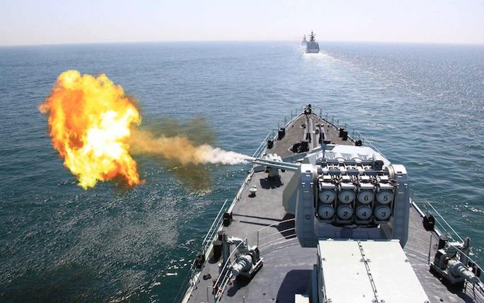 Tàu khu trục tên lửa Cáp Nhĩ Tân DDG-112 của Trung Quốc trong cuộc tập trận hải quân chung với Nga ở vùng biển Hoàng Hải. Ảnh: Tân Hoa Xã