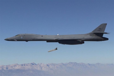 Máy bay ném bom B-1B Lancer của Mỹ đã dàn xếp một vụ khiêu khích gần bán đảo Kamchatka của Nga.