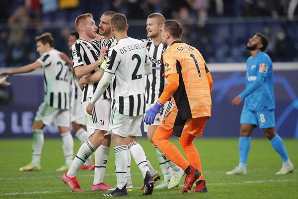 Juventus thăng hoa với trận thắng thứ 6 liên tiếp