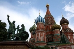 Bị điều tra vì chụp ảnh nhạy cảm trước các địa danh Nga