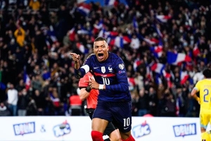 Mbappe ghi 4 bàn trong ngày tuyển Pháp giành vé dự World Cup