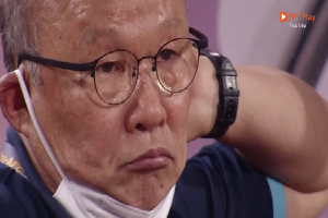 Khoảnh khắc buồn nhất hôm nay: Thầy Park khoé mắt đỏ hoe sau trận thua thứ 6 tại vòng loại World Cup 2022