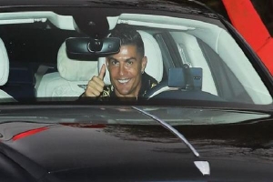 Ronaldo rạng rỡ khi trở lại Man United