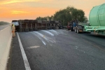 Tai nạn liên hoàn, xe đầu kéo lật ngang cao tốc Hà Nội - Quảng Ninh