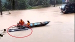 Bình Định: Mưa lũ khiến hơn 23.000 nhà dân bị ngập nặng, 4 người thương vong, ô tô bị nước cuốn trôi