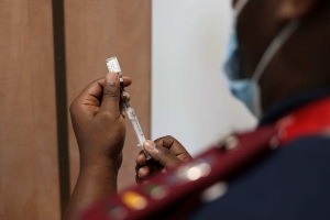 Vì sao Nam Phi từ chối nhận vaccine từ Mỹ khi Omicron đang hoành hành?