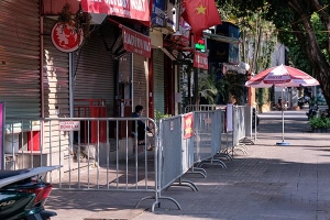 Toàn cảnh các địa điểm đang khẩn tìm người liên quan F0 ở Hà Nội: Nơi đóng cửa im ỉm, nơi đón khách nhộn nhịp